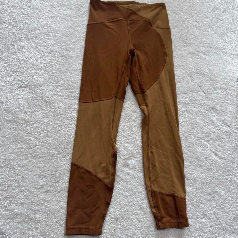 Lululemon Women's Brown and Tan Leggings